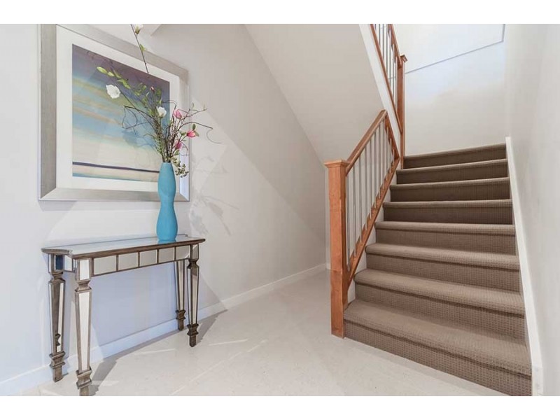 25 Mareeba Way, Craigieburn VIC 3064