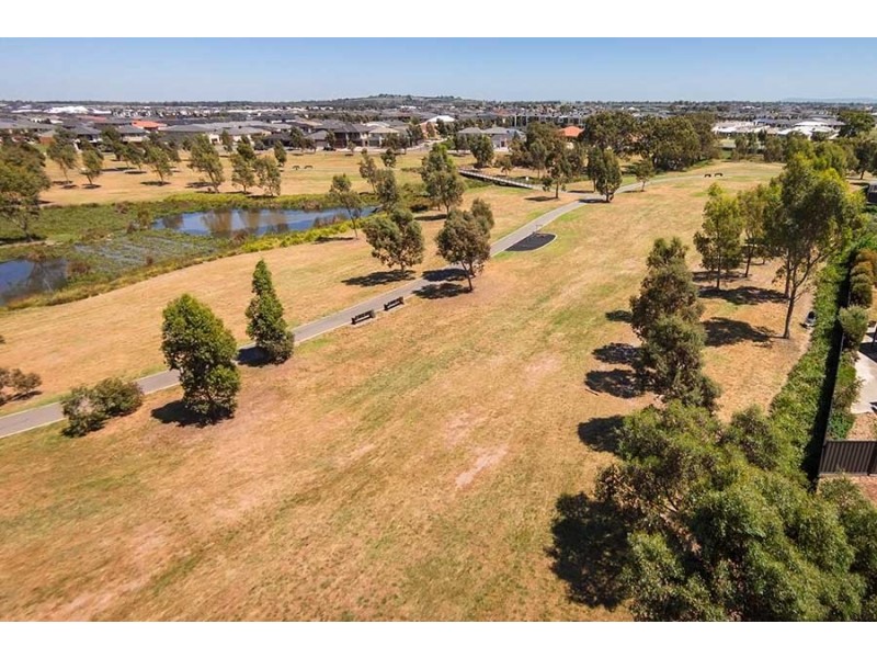 25 Mareeba Way, Craigieburn VIC 3064
