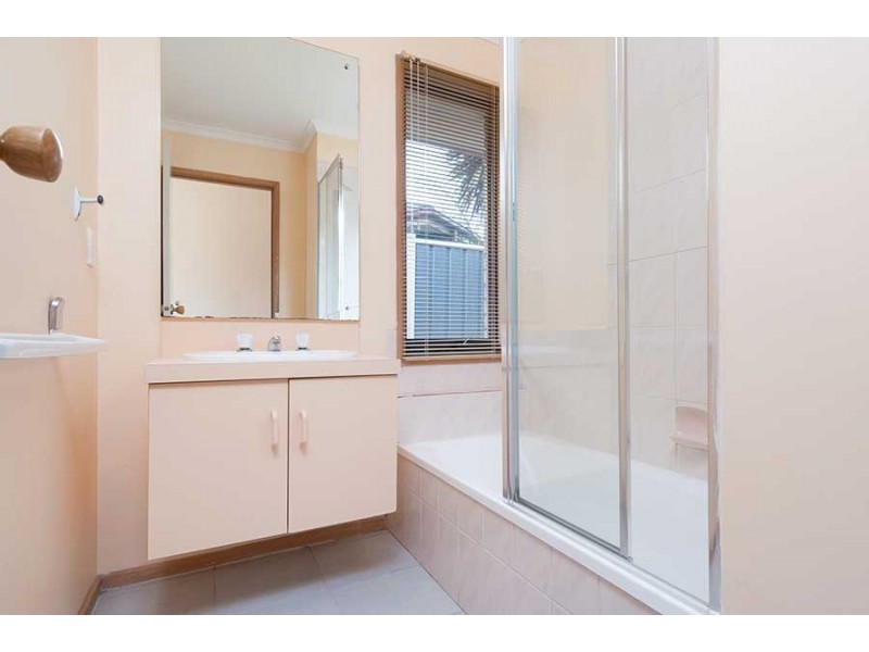 16 Silverton Court, Craigieburn VIC 3064