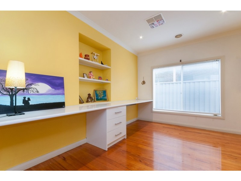 8 Olympic Way, Craigieburn VIC 3064