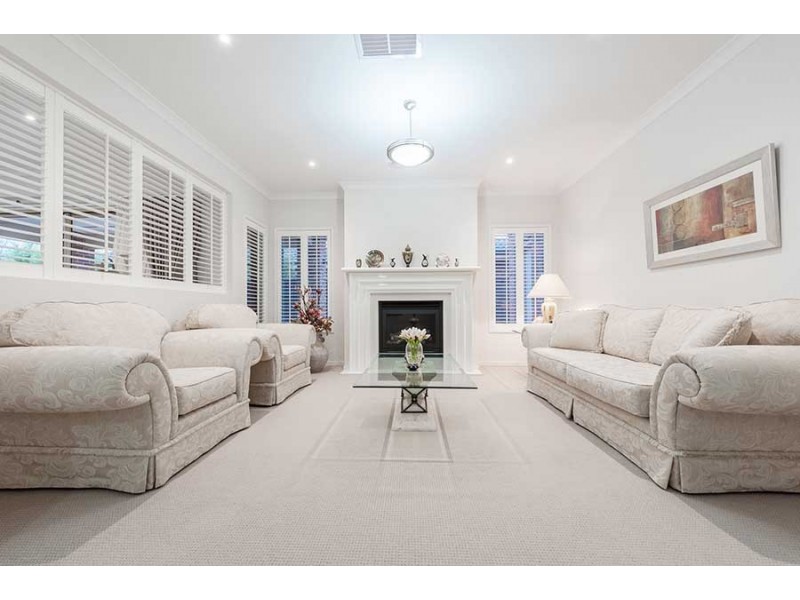 6 Arapiles Avenue, Craigieburn VIC 3064