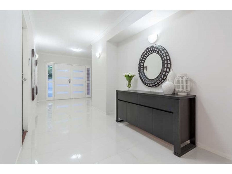 6 Arapiles Avenue, Craigieburn VIC 3064