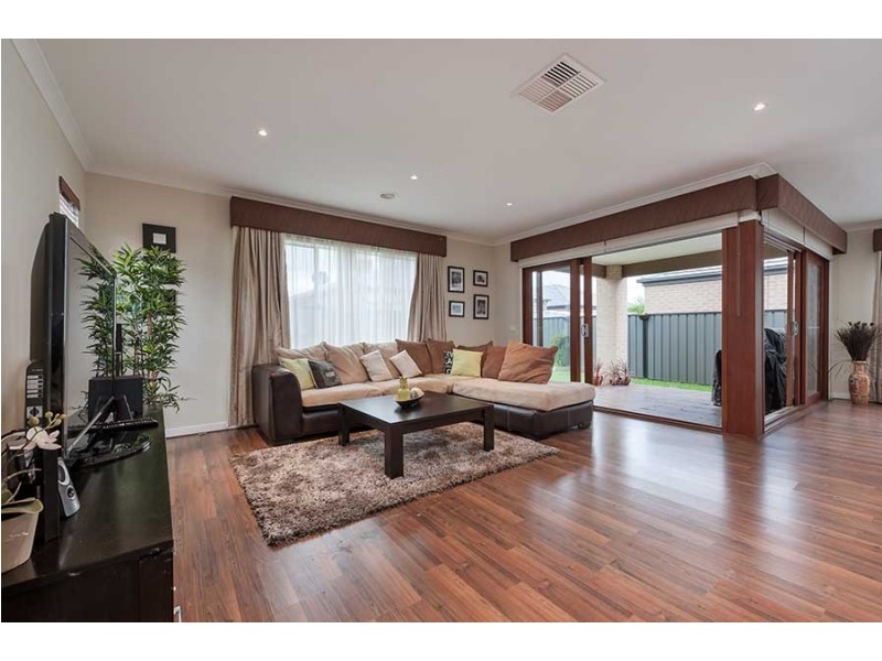 55 Serenity Way, Craigieburn VIC 3064