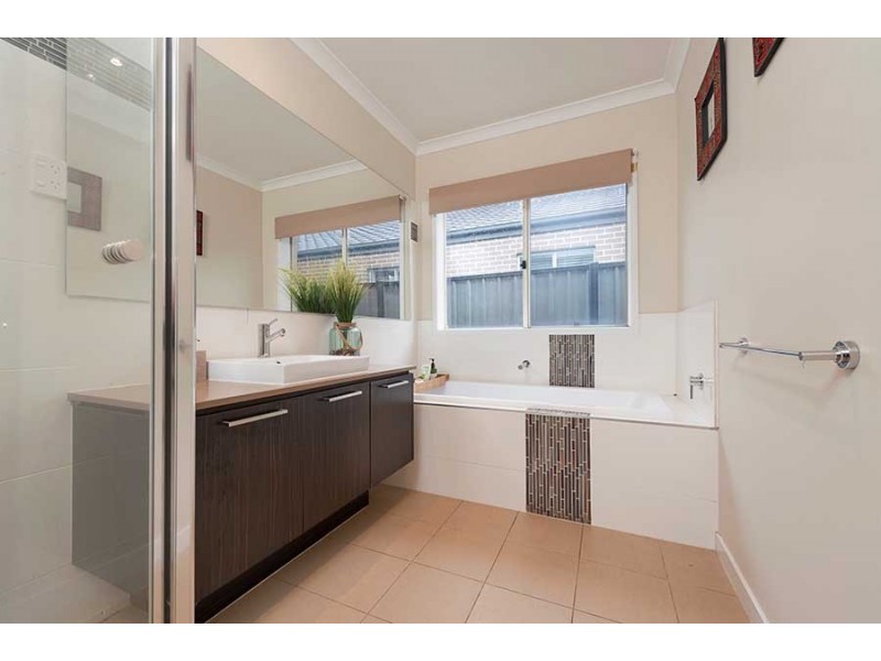 55 Serenity Way, Craigieburn VIC 3064