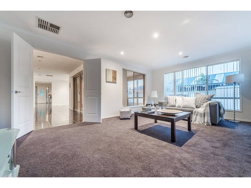 7 Creekwood Drive, Craigieburn VIC 3064