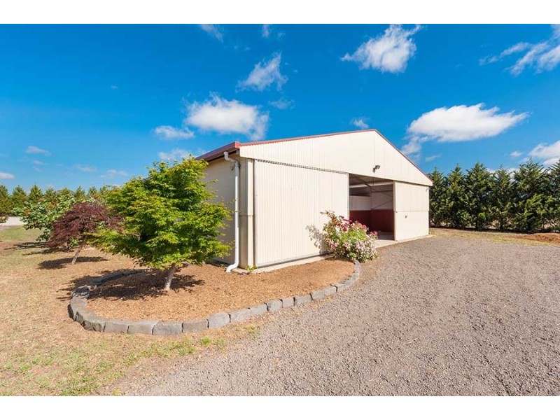 5 Lakeview Drive, Mickleham VIC 3064