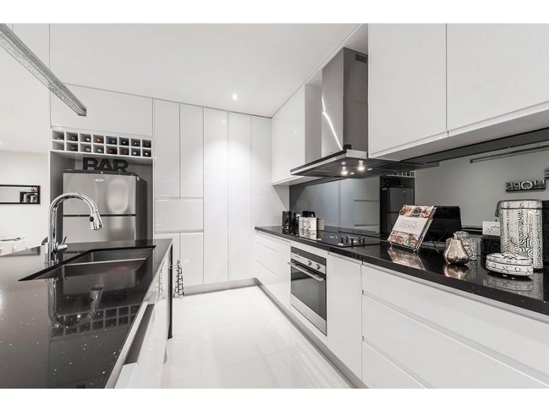 6 Melville Road, Craigieburn VIC 3064