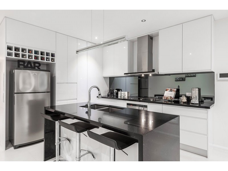 6 Melville Road, Craigieburn VIC 3064