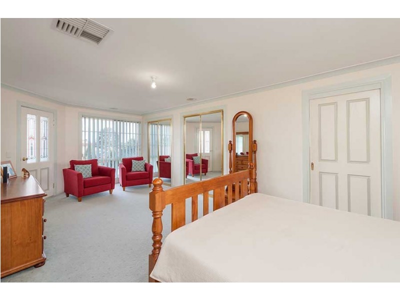 7 Thurmand Court, Roxburgh Park VIC 3064