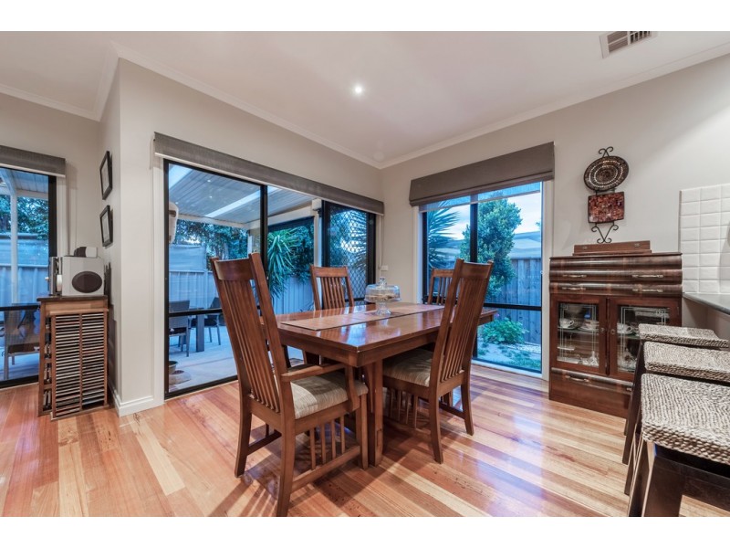 35 Troward Harvey Way, Craigieburn VIC 3064