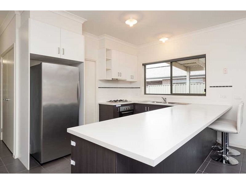 14 Chelmsford Court, Craigieburn VIC 3064