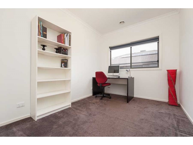 14 Chelmsford Court, Craigieburn VIC 3064