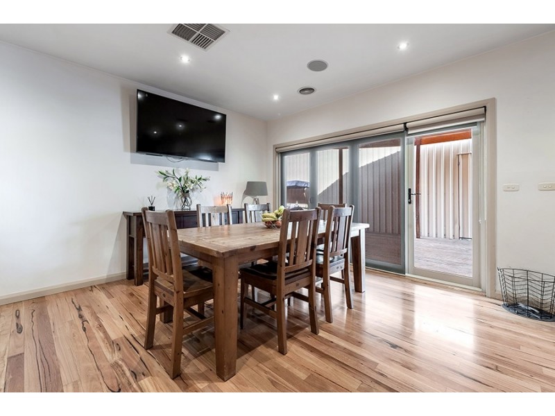 5 Creekwood Drive, Craigieburn VIC 3064