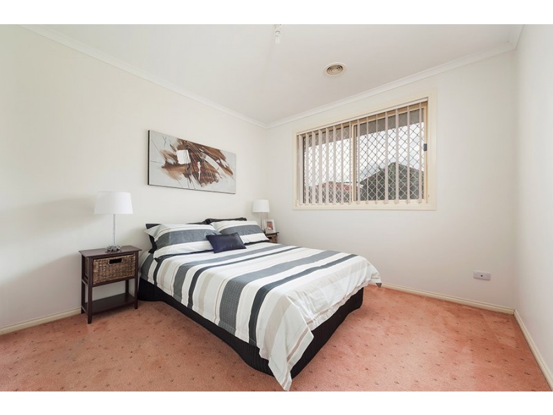 6 Hemsworth Court, Roxburgh Park VIC 3064