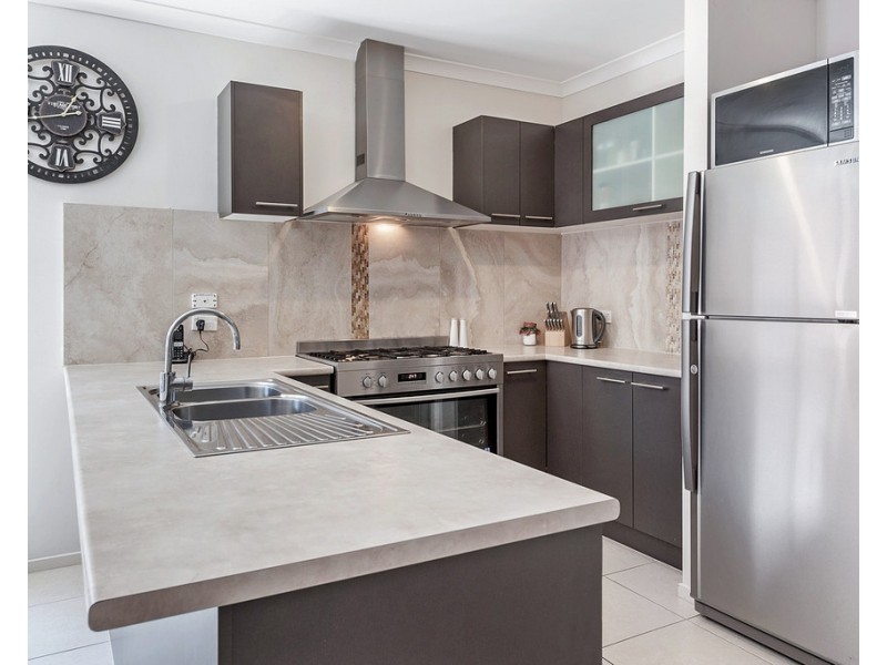 48 Moor Park Drive, Craigieburn VIC 3064