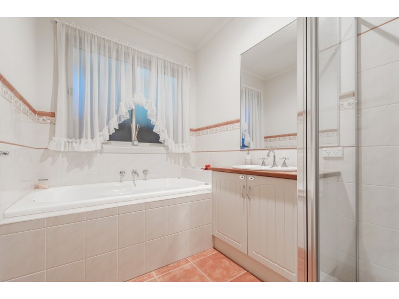 6 Northstead Way, Craigieburn VIC 3064