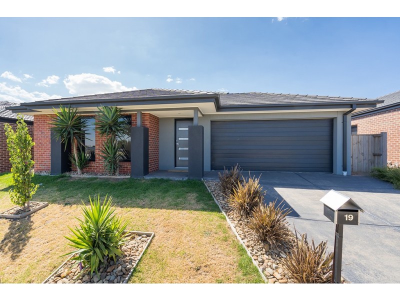 19 Ambrosia Way, Beveridge VIC 3753