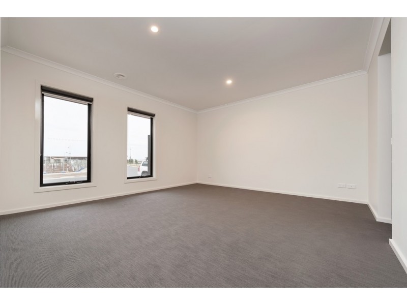 19 Ambrosia Way, Beveridge VIC 3753