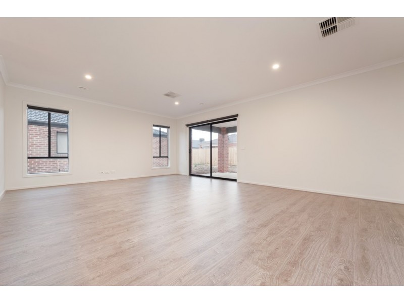 19 Ambrosia Way, Beveridge VIC 3753
