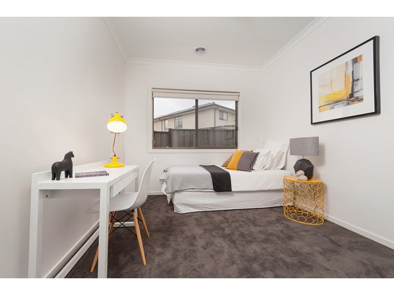 34 Montpellier Crescent, Craigieburn VIC 3064