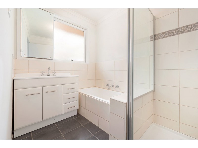 3 Whitley Crescent, Craigieburn VIC 3064