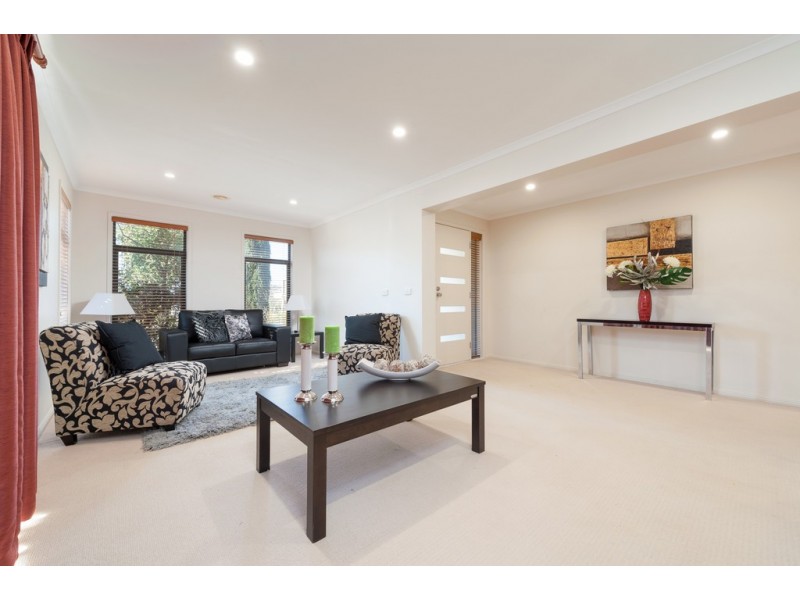 11 Eastwood Place, Craigieburn VIC 3064
