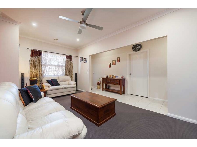 19 Bradworth Street, Craigieburn VIC 3064