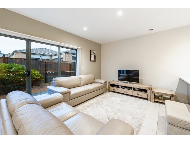 58 Daymar Circuit, Craigieburn VIC 3064
