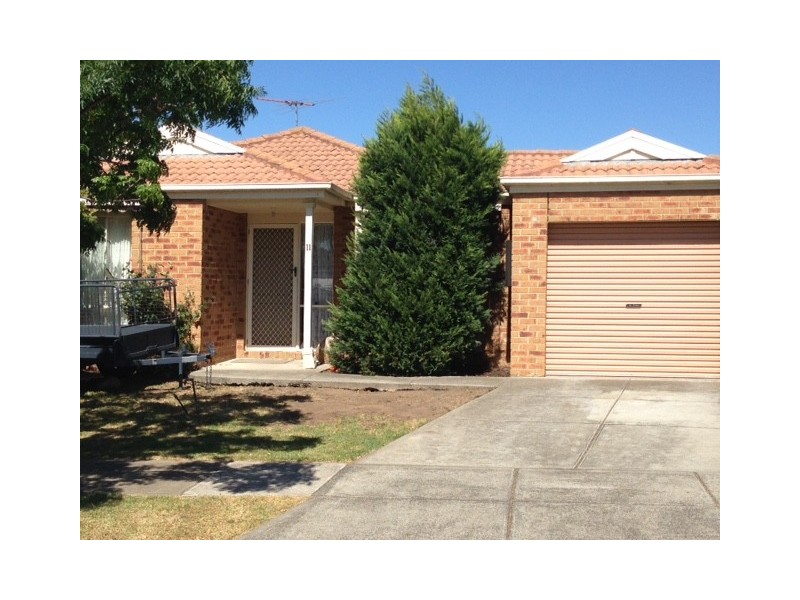 11 Havilland Drive, Roxburgh Park VIC 3064