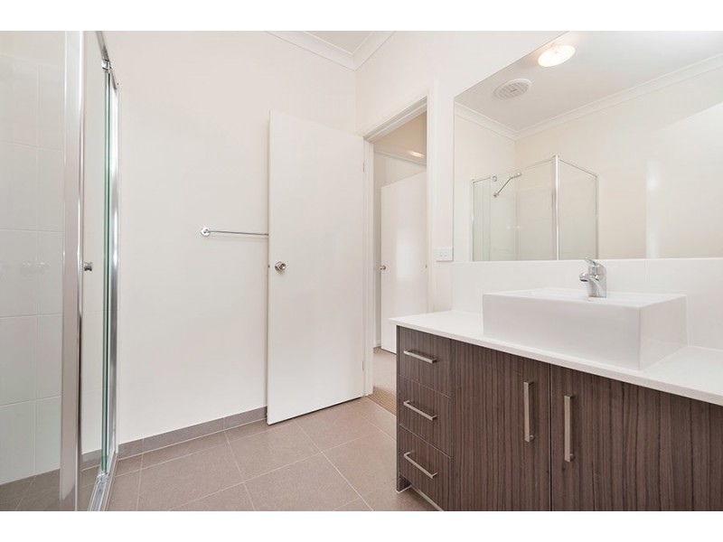 48 Brunswick Crescent, Craigieburn VIC 3064