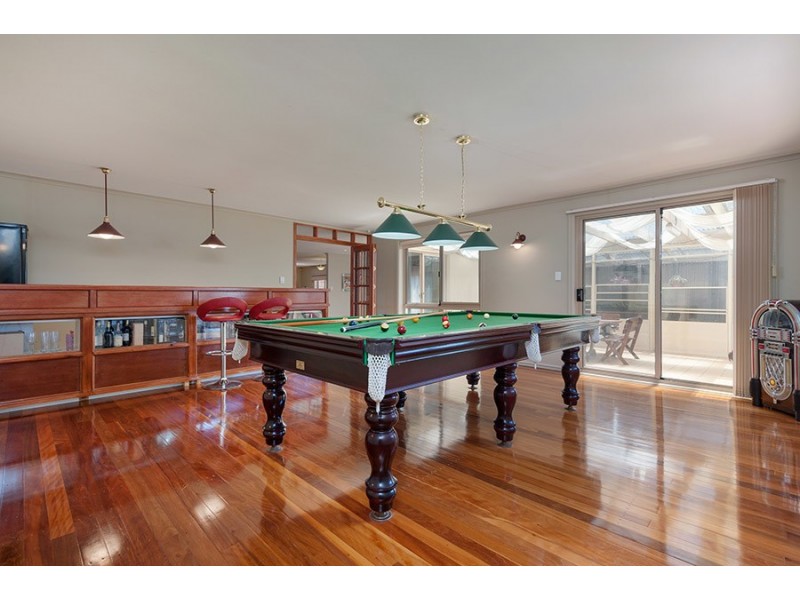 43 Yarcombe Crescent, Craigieburn VIC 3064