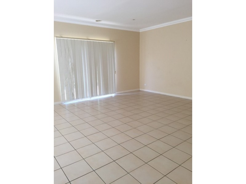 6 Berrima Close, Craigieburn VIC 3064