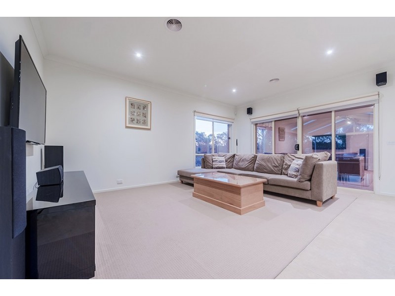 9 Belair Close, Craigieburn VIC 3064