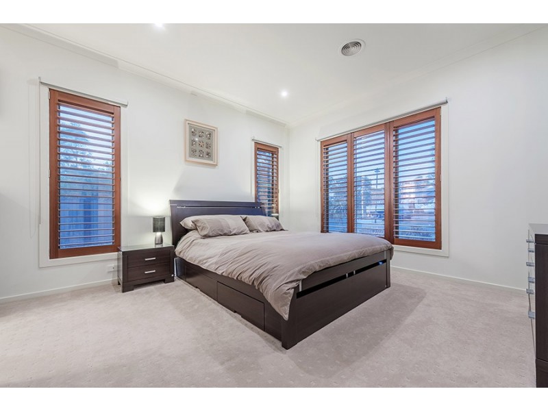 9 Belair Close, Craigieburn VIC 3064