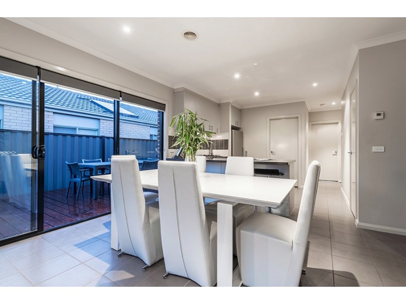 15 Powell Street, Craigieburn VIC 3064