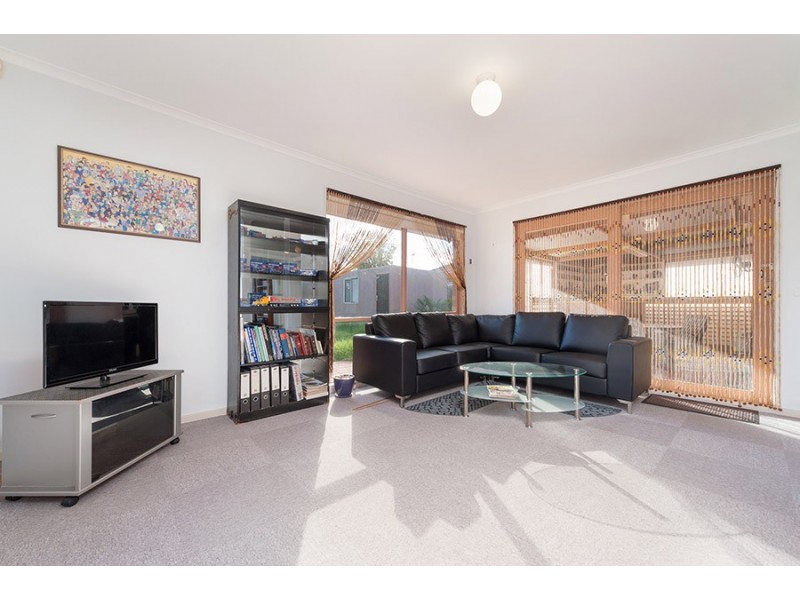 11 Silverton Court, Craigieburn VIC 3064