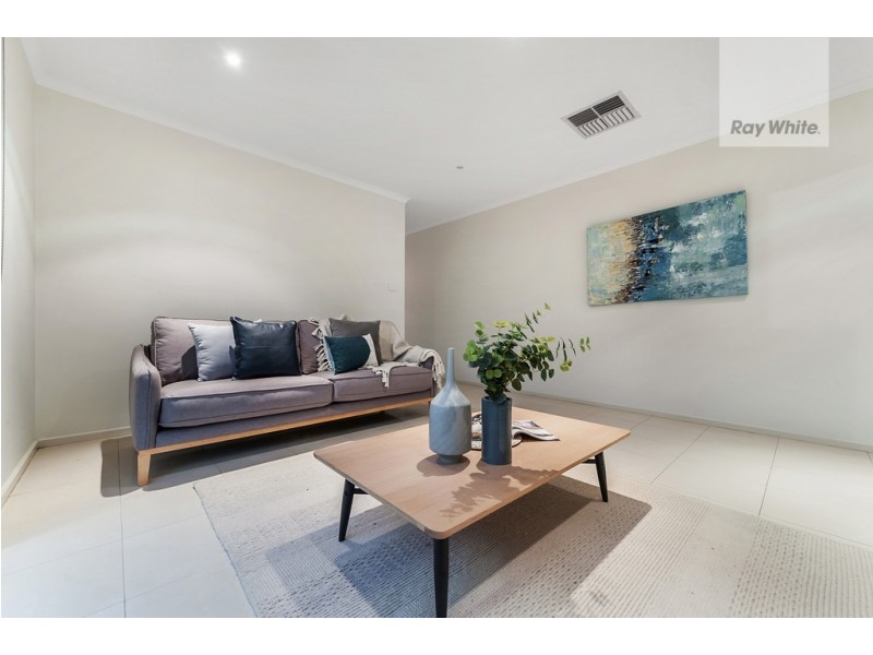 9 Hurlingham Way, Craigieburn VIC 3064