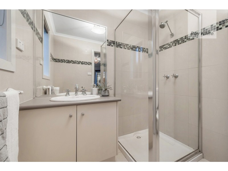 9 Hurlingham Way, Craigieburn VIC 3064