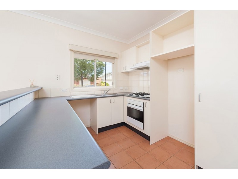 2 Heathwood Close, Craigieburn VIC 3064