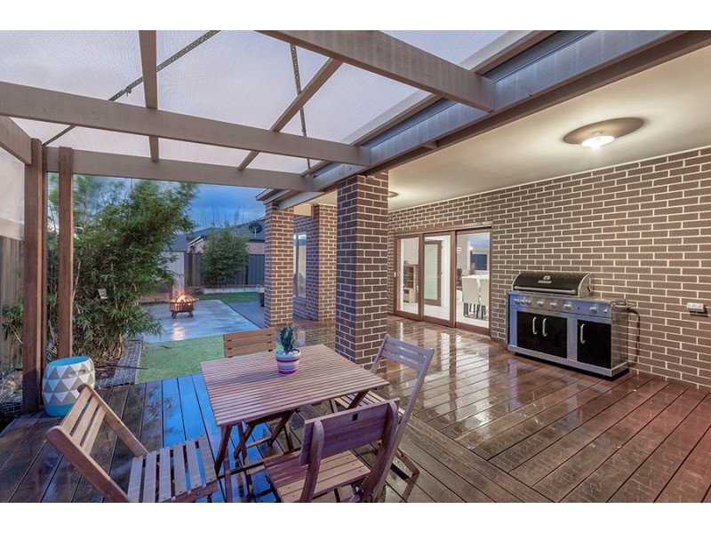 50 Baronial Way, Craigieburn VIC 3064