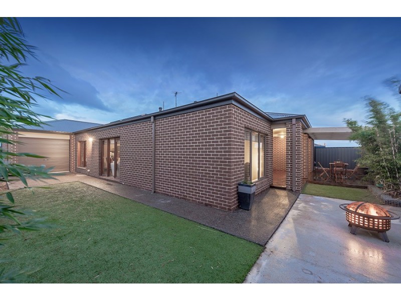 50 Baronial Way, Craigieburn VIC 3064