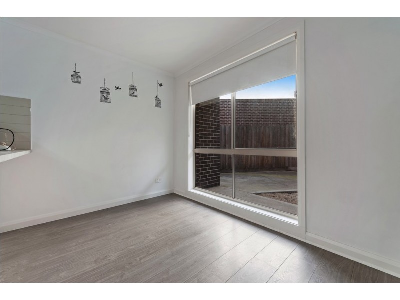 34 Windrock Avenue, Craigieburn VIC 3064