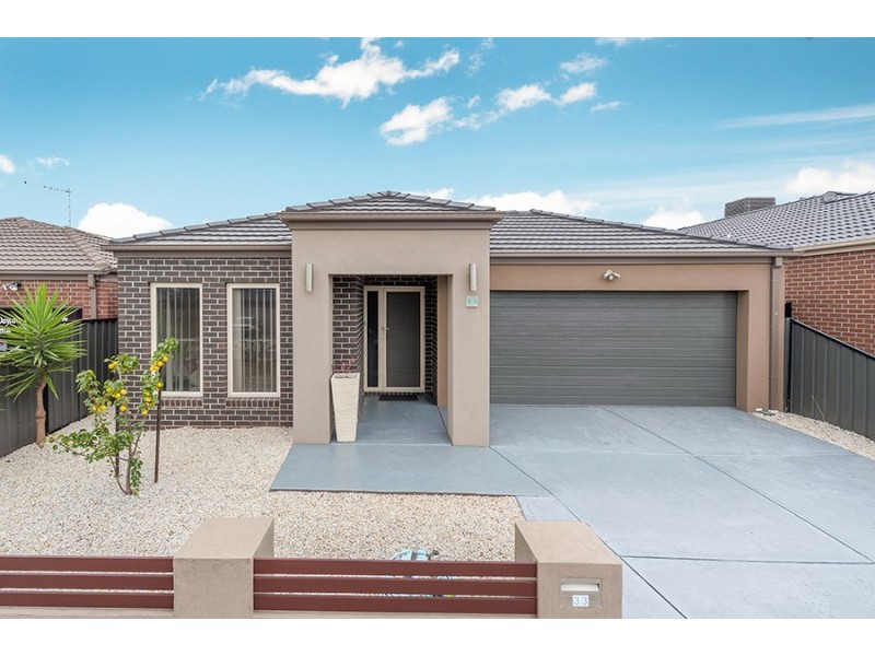 33 Woodford Street, Craigieburn VIC 3064