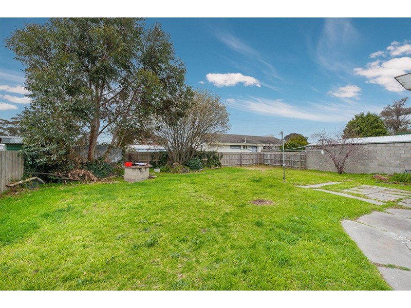 64 Hanson Road, Craigieburn VIC 3064