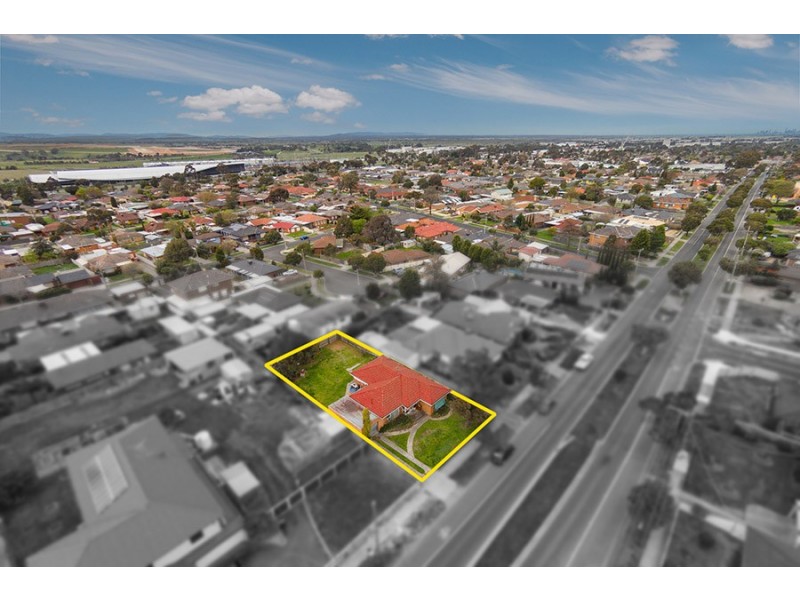 64 Hanson Road, Craigieburn VIC 3064