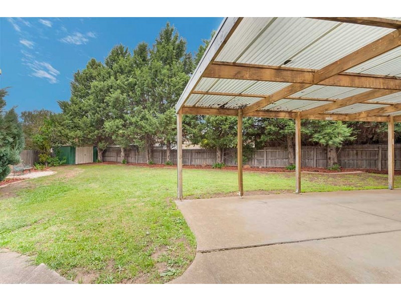 11 Cardiff Court, Craigieburn VIC 3064