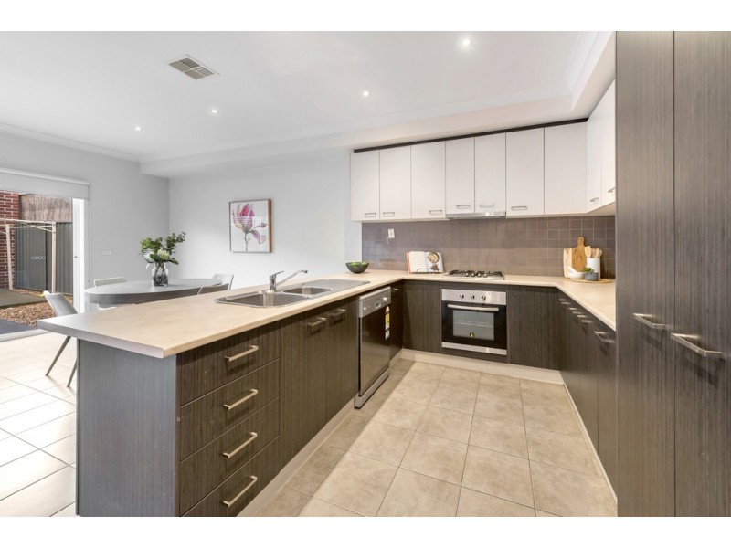 222 Windrock Avenue, Craigieburn VIC 3064