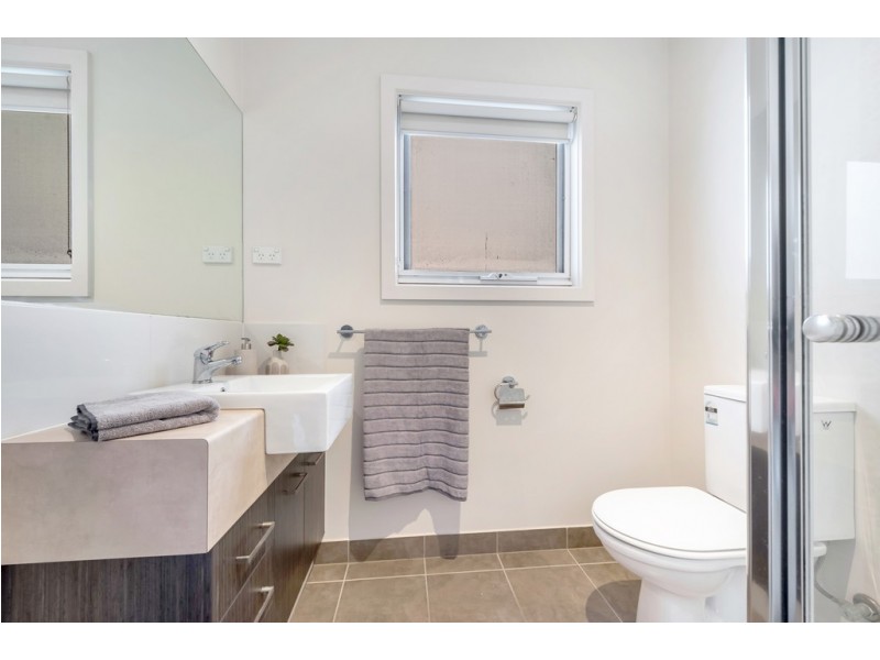 222 Windrock Avenue, Craigieburn VIC 3064