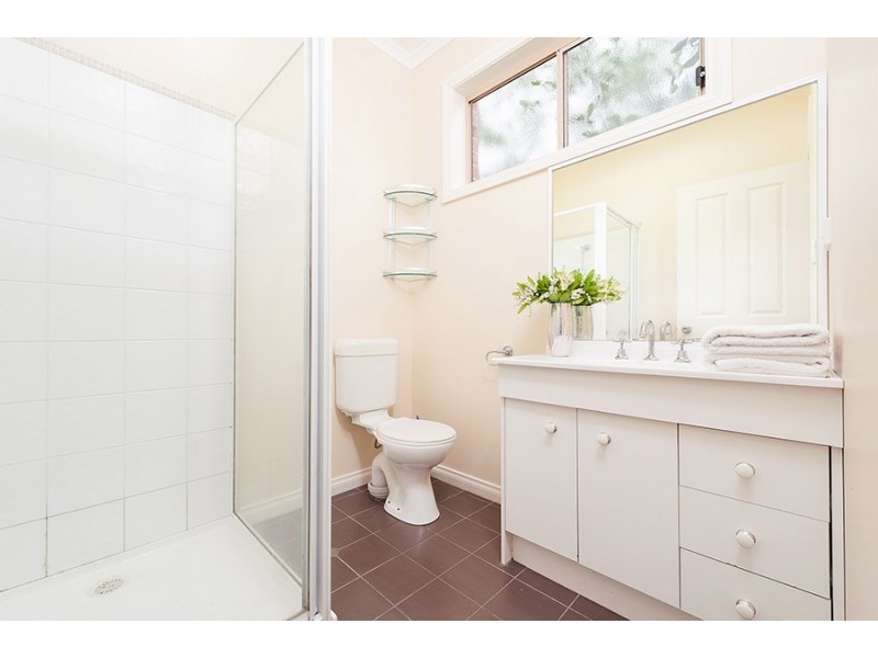 6 Berrima Close, Craigieburn VIC 3064