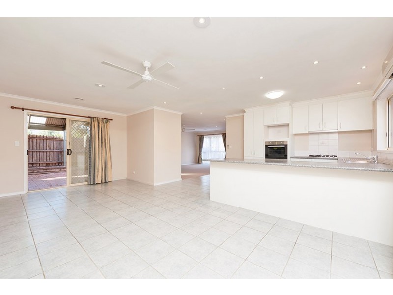 21 Cashmore Place, Roxburgh Park VIC 3064